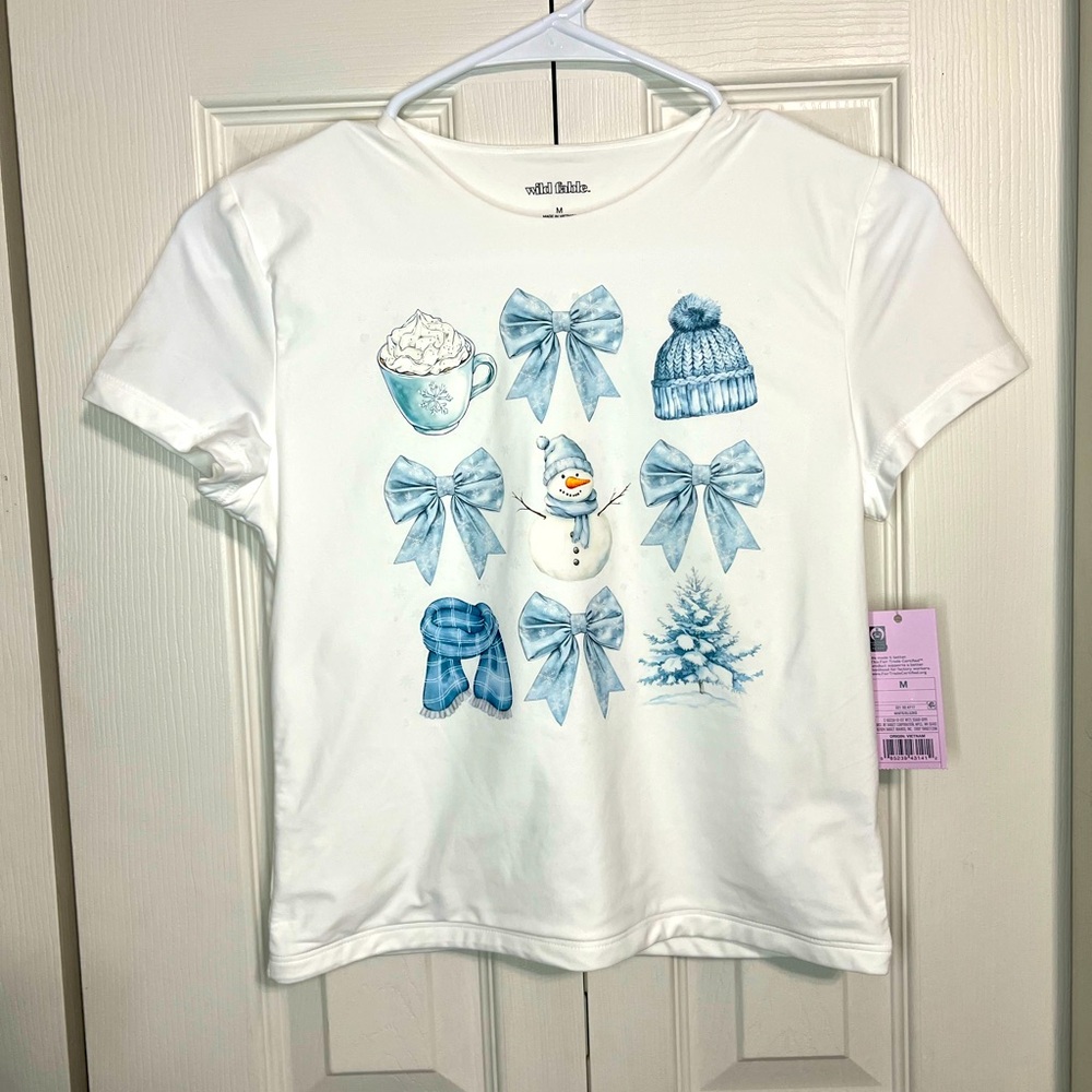 NWT Coquette Snowman & Bows Super Soft Shirt
Size M
82% Nylon and 18% Spandex